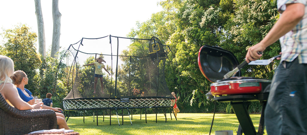 Your Guide To Throwing The Ultimate Canada Day Backyard BBQ