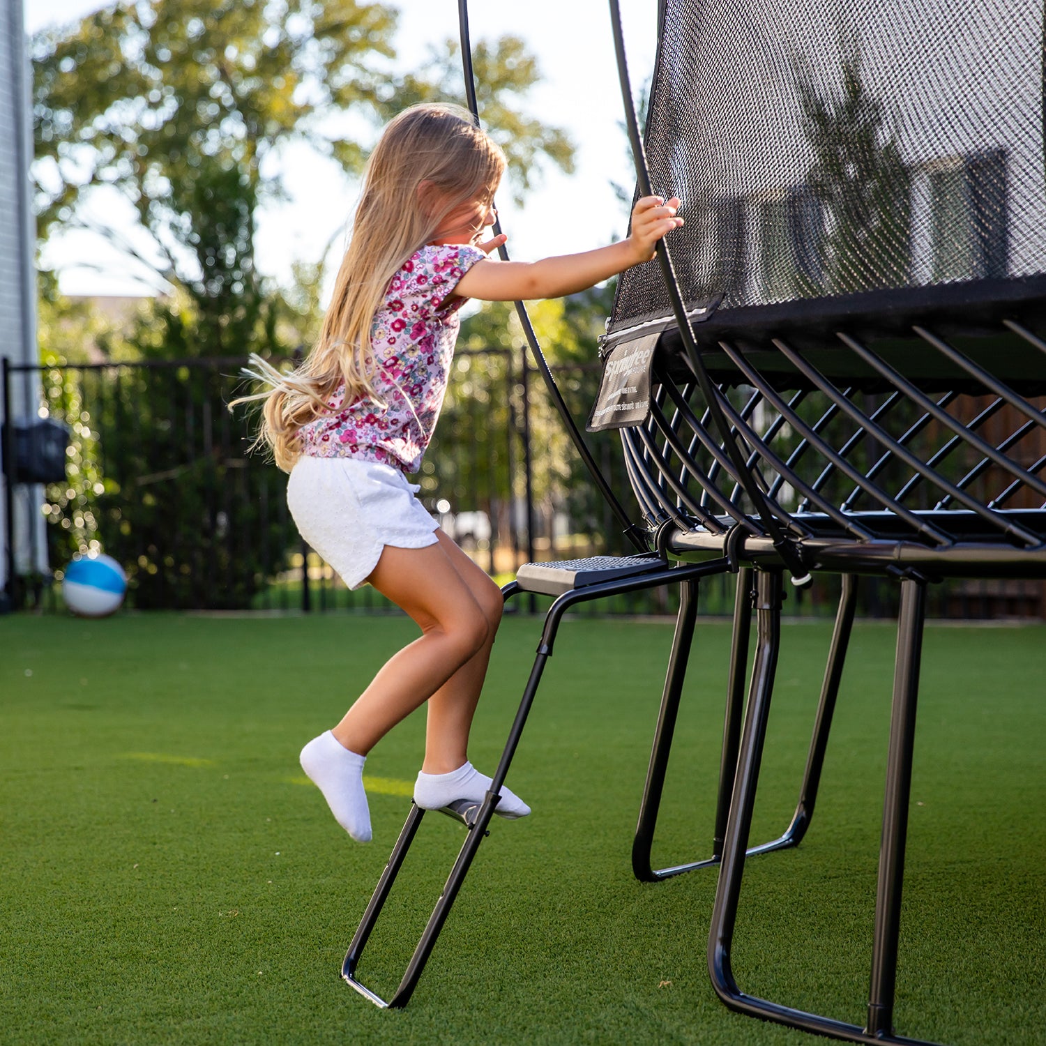 Jumbo Round Trampoline