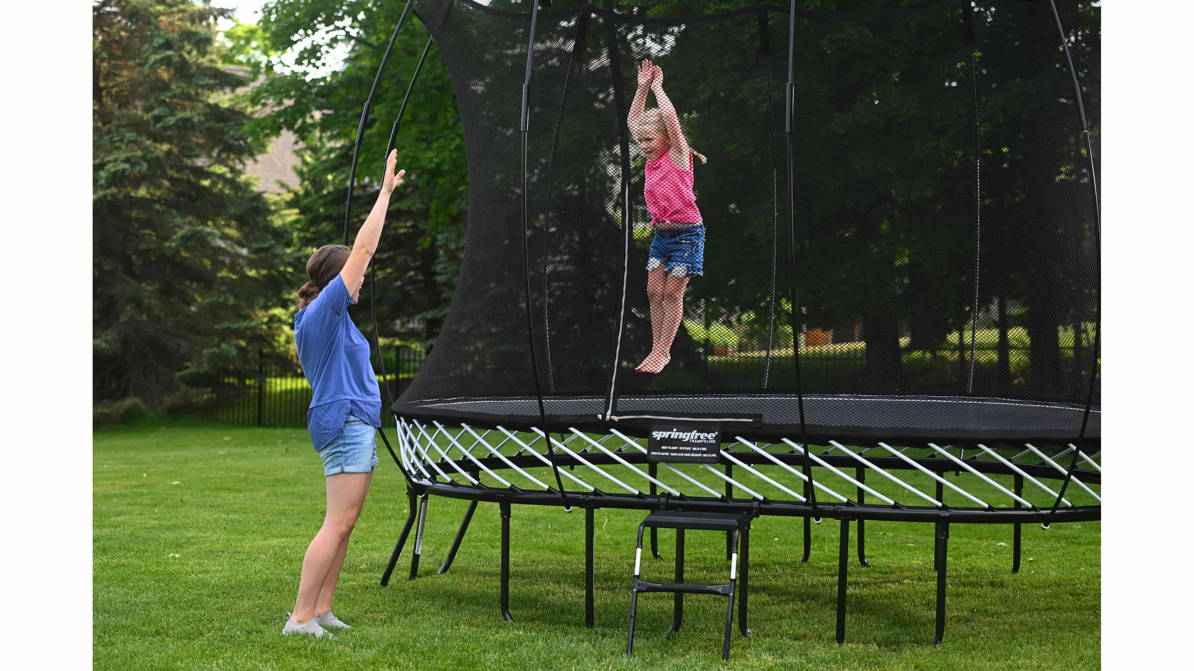What to Know About Cyber Monday Trampoline Deals in Canada