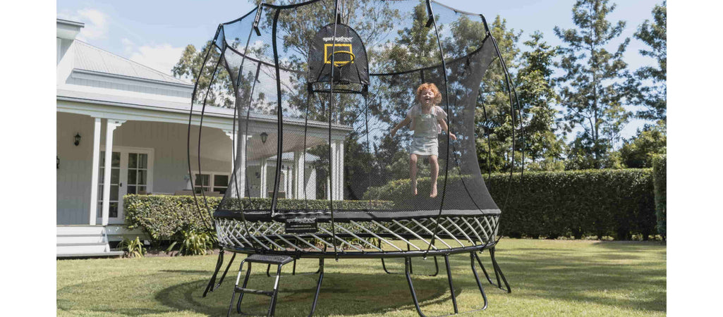 4 Best Medium Trampolines to Buy This Year (Picked By Experts)