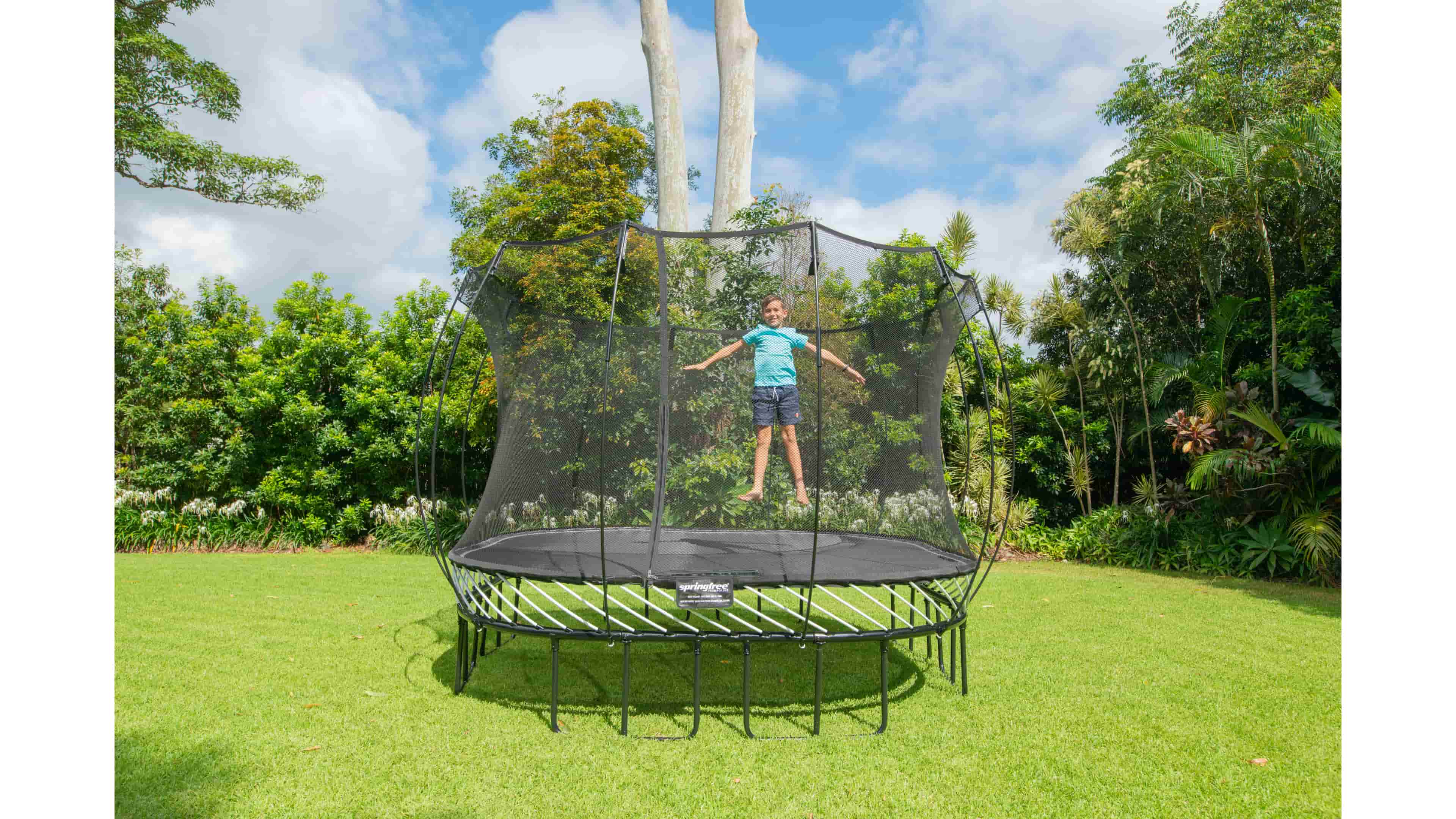 6 Best Backyard Trampolines to Buy at Walmart This Year