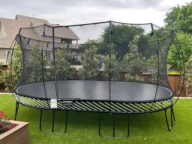 Comment choisir son trampoline extérieur - Spingfree - Springfree™  Trampoline France